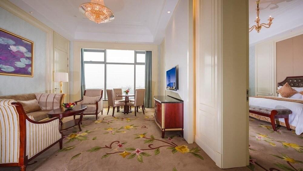 Haili New Century Grand Hotel Haiyan Haiyan  Экстерьер фото